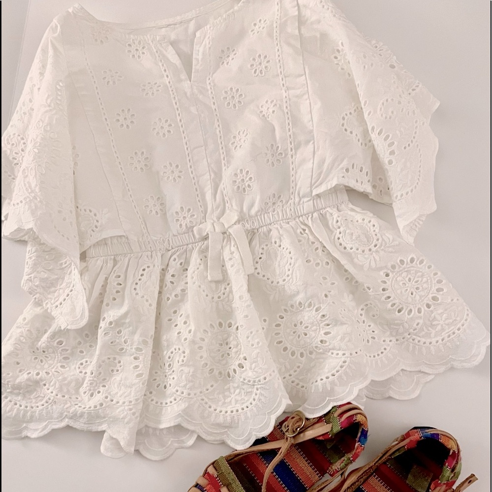 Beautifully embroidered top (4/5) handmade leather & cloth sandals (1) NWOT
